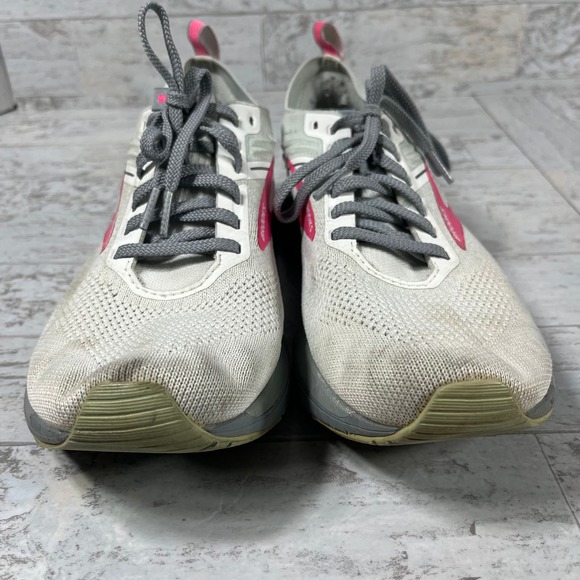 Brooks Ricochet 3 Athletic Shoes Womens Size 9 White‎ Pink Running 1203481B143 - Picture 3 of 8